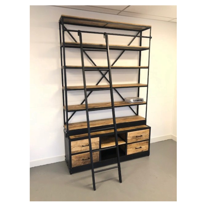 BOEKENKAST MET TRAP MANGOHOUT